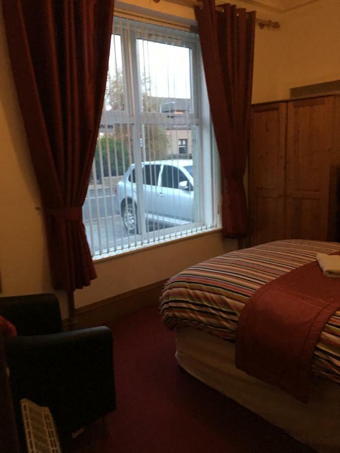 Broomlea Guest House Dyce Exterior foto